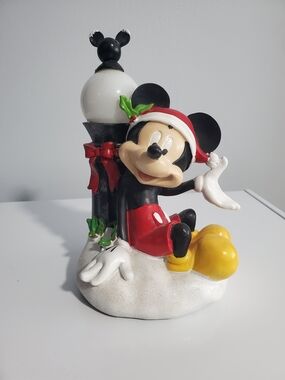 Disney Mickey Mouse Holiday Figurine (Lights Up)